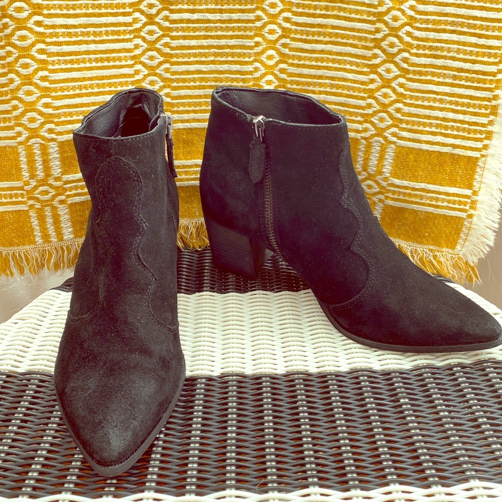 Dolce Vita suede leather bootie